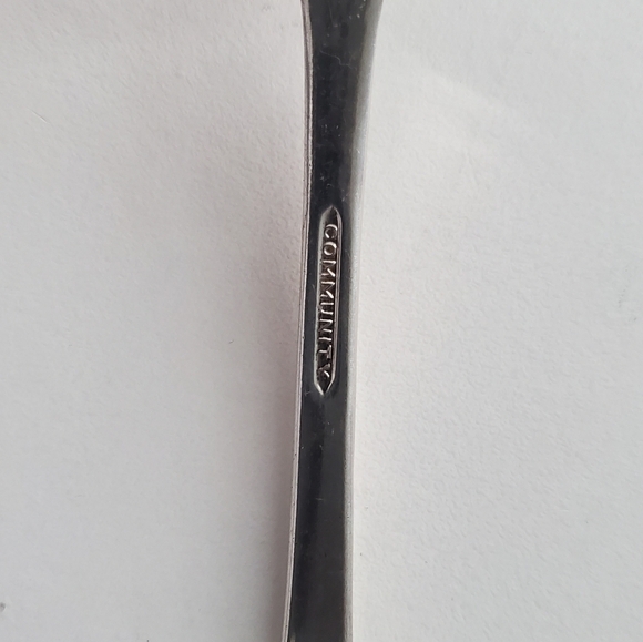 Lady Hamilton in Community Flatware Vintage - Picture 4 of 4